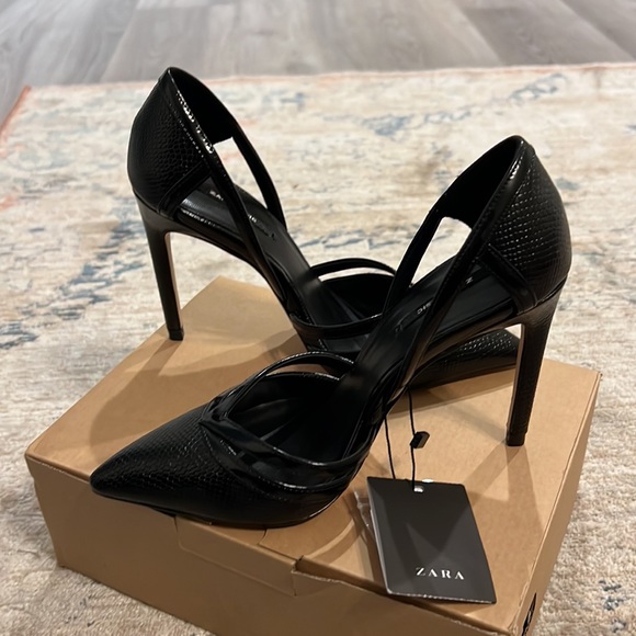 Black ZARA BASIC COLLECTION Heels - Picture 4 of 12